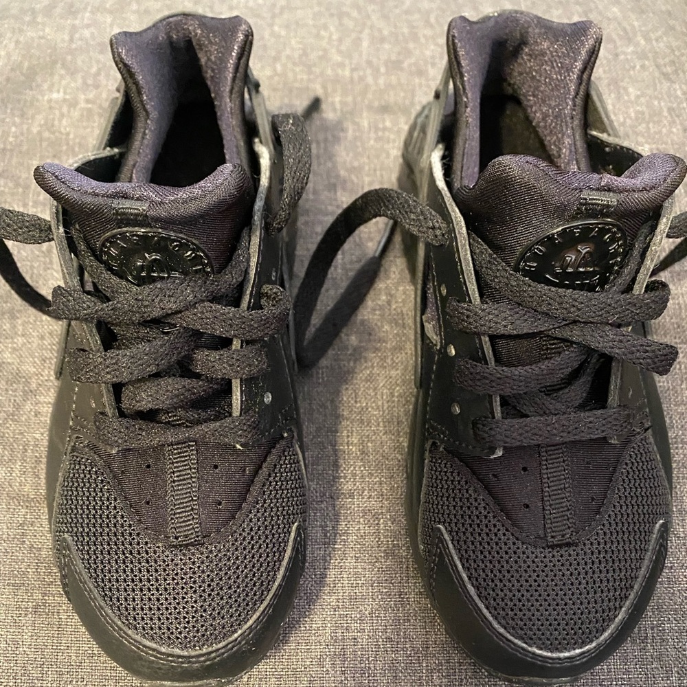 Black Huaraches sneakers Toddler size 11